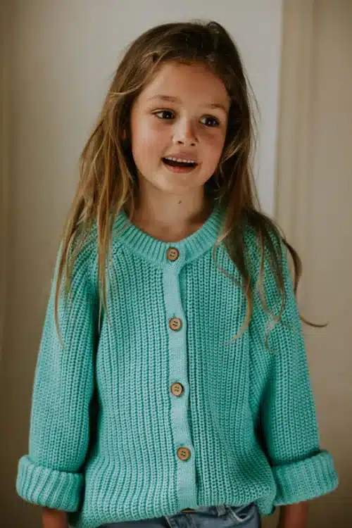 Cardigan-Aqua-yuki-kidswear-chunky-knitwear-vest-weste-gilet-knitwear-knit-organic-cotton-groen-vert-mint-green-knits_545x.progressive