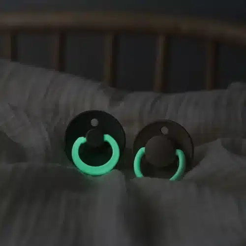 bibs-colour-delux-glow-pacifier