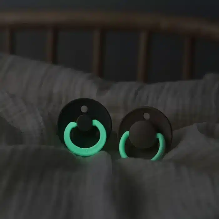 bibs-colour-delux-glow-pacifier