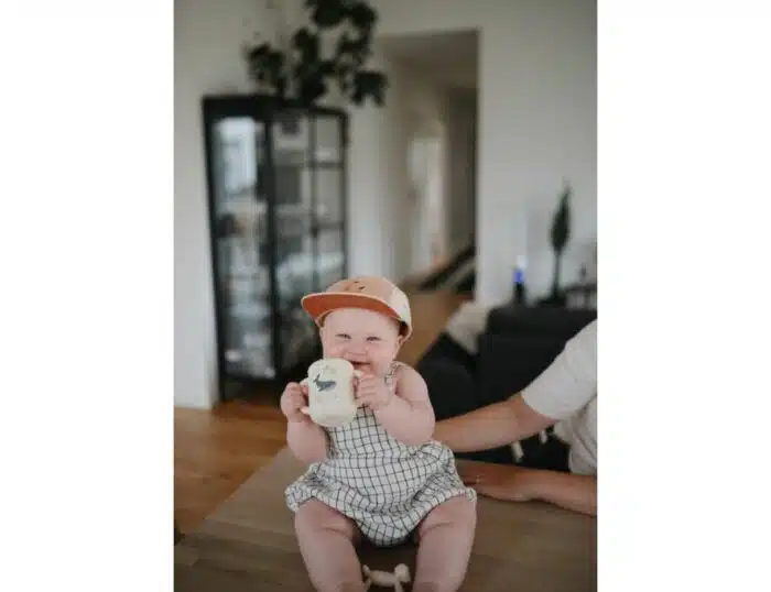 8292830004_4_training_cup_met_rietje_mushie_whales
