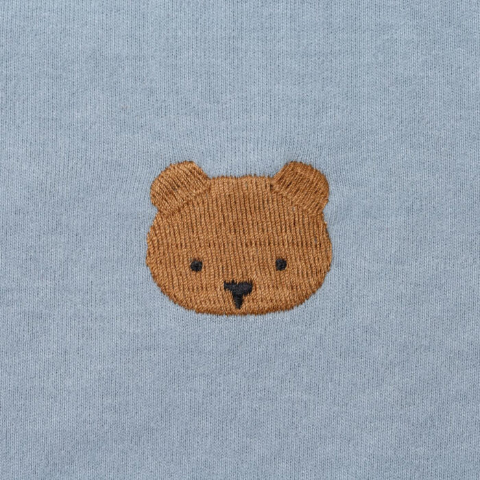 Jorijn_Longsleeve_Bear_-_Kids_Foggy_Blue_Donje_bordados_5
